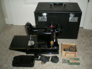 Vintage Singer Featherweight Portable Sewing Machine 221k Asis Not Fully