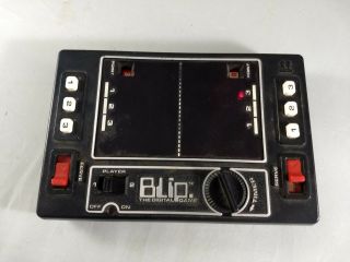 Vintage Tomy Blip Handheld Game 1 Or 2 Player 1977 Wind - Up Digital Led Toy