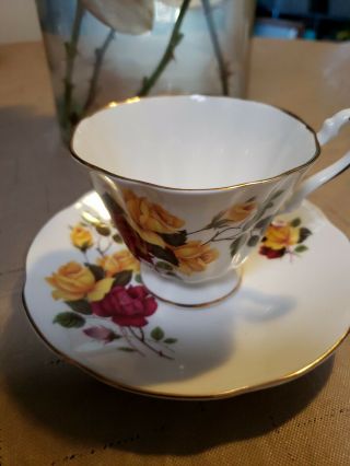 Royal Dover Bone China England Teacup And Saucer Red And Yellow Roses