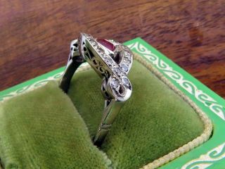 Vintage palladium ANTIQUE ART DECO 1920s FILIGREE EMERALD CUT RUBY DIAMOND ring 6