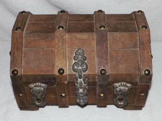 Vintage Pirates Treasure Chest Wood Jewelry Box 9 1/4 " X 6 " X 7 1/2 "