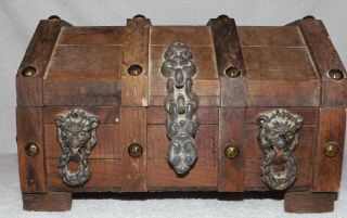 Vintage Pirates Treasure Chest Wood Jewelry Box 9 1/4 