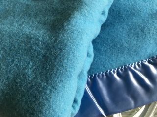 Vintage Faribo 100 Merino Wool Blue Blanket Satin Trim KING Size USA 3