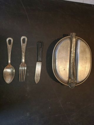 Complete Ww2 U.  S.  Army Mess Kit By A.  P.  Co Dated 1942 W/1941 Knife By L.  F.  & C.