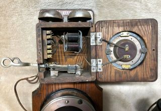 ANTIQUE S.  H.  COUCH Co.  AUTOPHONE TELEPHONE 9