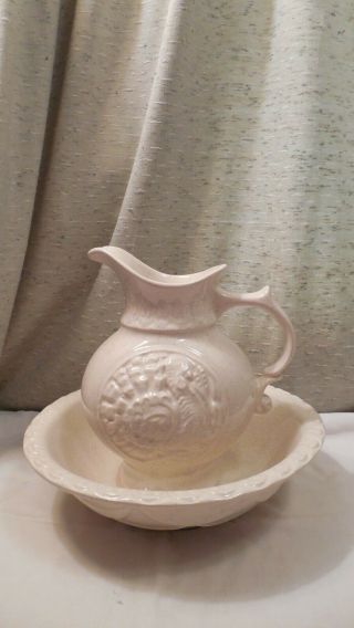 Vtg Ceramic Bath Pitcher & Wash Basin Bowl White With Recessed Turkey Design