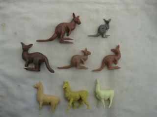 8 Heinerle Manurba Dom Germany Llama & Kangaroo Plastic Play Set Animals