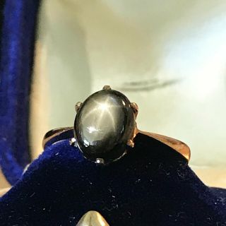 Vintage 18ct,  18k,  750 Gold Star Sapphire Solitaire Dress Ring