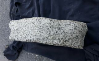 AWESOME Granite Mortar Bowl Wampanoag Indians Martha ' s Vineyard Rare Find 7