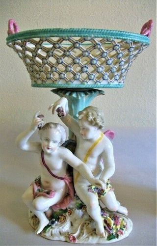 Pair Antique Meissen Porcelain Figural Pedestal Baskets for Restoration. 3