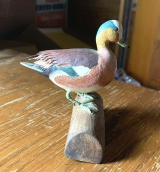 Wonderful Antique Or Vintage Carved Wood Duck Miniature Bird Decoy Carving
