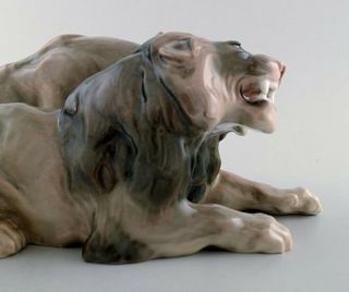 Knud Kyhn for B&G (Bing & Grondahl).  Large rare porcelain figure,  lion couple 7