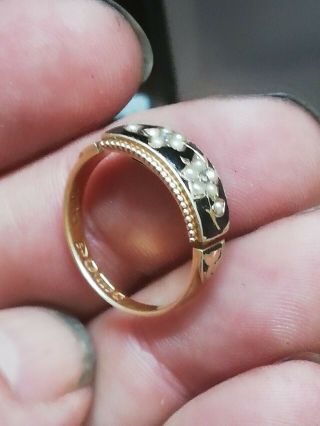 Antique 15 Carat Gold And Black Enamel Pearl Set Mourning Ring Chester Hallmark
