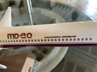 Vintage 2 PACMIN 1/100 models MD80 McDonnell Douglas Old/new House Livery 10