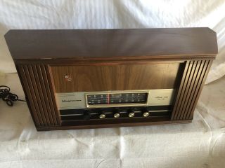 Antique Vintage Magnavox Fm - 026 Mcm Tube Radio Finish Perfectly