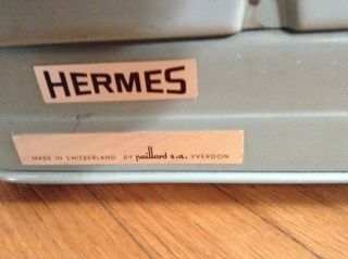 Vintage 1960 ' s Hermes 3000 Portable Typewriter Seafoam No Case 4