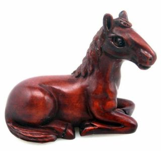 Boxwood Hand Carved Japanese Netsuke Sculpture Lovely Seated Horse 04271901