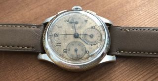 Vintage Universal Geneve Compax Chronograph Wristwatch Cal.  287 2