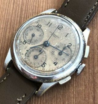 Vintage Universal Geneve Compax Chronograph Wristwatch Cal.  287 4