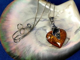 Vintage 925 Sterling Silver Necklace With Heart Shape Amber Pendant 20 " Chain