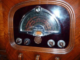 1938 McMurdo Silver 15 - 17 Radio in Rare Bristol Cabinet w/ Other Items 2