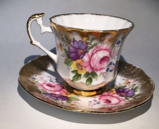 Elizabethan Fine Bone China England Rare Teacup & Saucer Gold w/Pink/Blue Floral 5