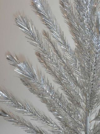 PRISTINE Vintage Aluminum Christmas Tree 6 Ft w/ Box SHOWS NO WEAR 4