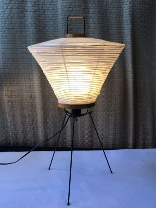 Vintage (60’s) Isamu Noguchi Akari 4a Table Lamp,  Complete.  From Dealer’s Estate