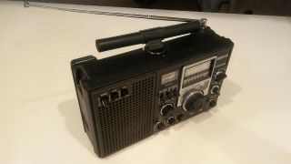 Vintage Panasonic RF - 2200 8 Band AM/FM Short Wave Radio 2