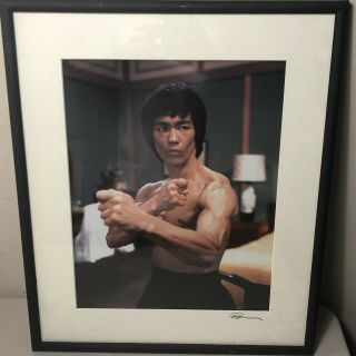 Rare Bruce Lee Still Signed By Dave Friedman Authentic 13”x10”