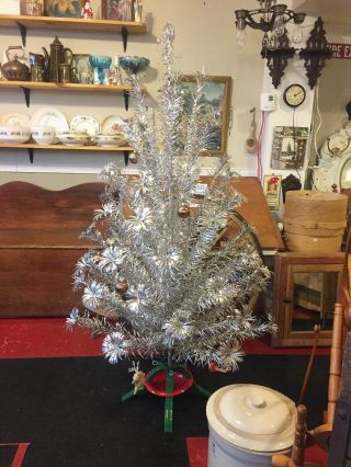 Complete Vintage Aluminium Christmas Tree 68 inches. 4