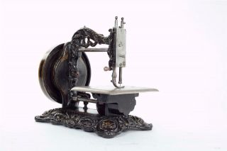 Vintage C1875 " Newton Wilson & Co  Princess Of Wales " Sewing Machine