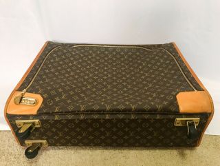 TWO Vintage Louis Vuitton Pullman Monogram Suitcases - Check them out 6