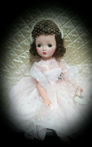 Vintage 1950s Madame Alexander 21 inch Cissy doll 11