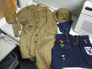 Vintage Girl Scout And Cub Scout Uniform Items W/badges And Pins 1020 