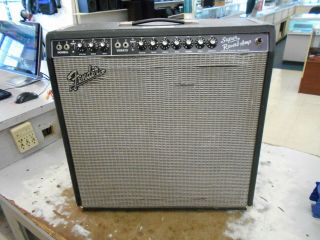 Vintage Fender Reverb Tube Amplifier With Footswitch