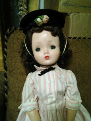 Vintage Madame Alexander brunette Cissy doll 2