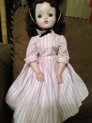 Vintage Madame Alexander brunette Cissy doll 3