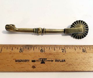 Early English BRASS CULINARY PIE JIGGER / CUTTER / CRIMPER,  18th or 19th century 2