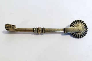 Early English BRASS CULINARY PIE JIGGER / CUTTER / CRIMPER,  18th or 19th century 3