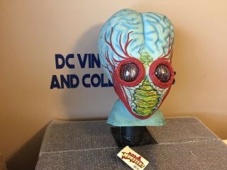 83015 - Metaluna Mutant Don Post Calendar Mask Reissue Rare