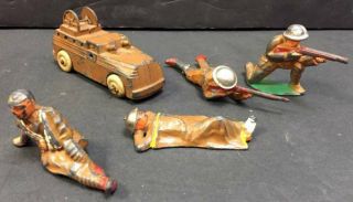 Wwi Manoil/barclay 4 Lead/slush Soldiers,  1 Military Vehicle,  Nr