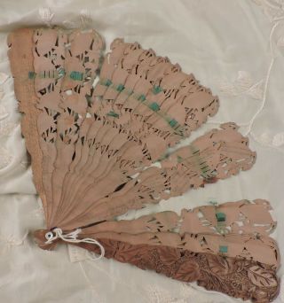 ANTIQUE 19TH C HAND PAINTED CARVED FAN WITH FLORAL AND FOLIAGE 4