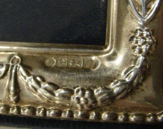 2 CARR ' S 1995 ENGLISH HALLMARKED STERLING SILVER PICTURE FRAMES BOWS & FLOWERS 3
