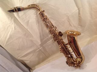 Vintage CONN Alto Saxophone with Hardshell Case 3