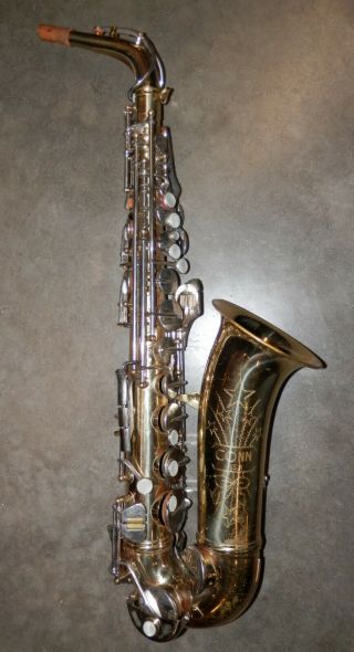 Vintage 1967 Conn Alto Sax Saxophone 2