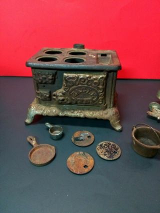 Antique Eagle Miniature Old Cast Iron Toy Stove Salesman Sample 774