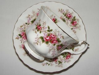 Vtg Royal Albert English Bone China Victorian Lavender Rose Tea Cup & Saucer Set