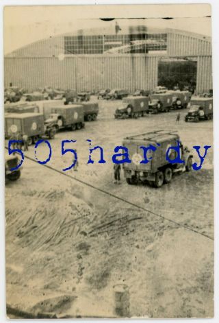 Wwii Us Gi Photo - Overall View Of Trucks Waiting To Load Onto L.  S.  T.  Bizerte