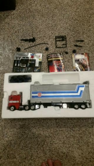 1984 Vintage Hasbro Transformers G1 Optimus Prime 8